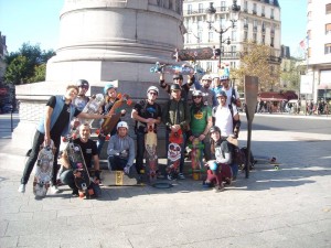 Randonnée skateboard Paris association Riderz