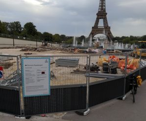 Sol du Trocadéro : une des deux pentes rouges dé-bitumée !